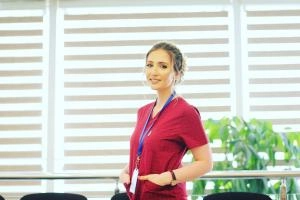 DR. ŞİRİNNAZ SEYİDSOY