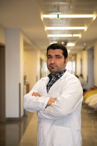 UZMAN DOKTOR CEYHUN CƏFƏROV