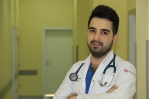 DR. EMİL HASİLOV