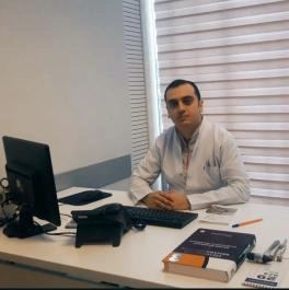 DR. PƏRVİZ AXUNDOV