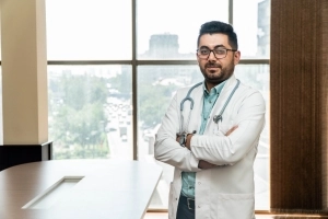 DR. ZİYA QURBANOV