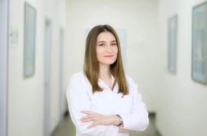 DR. AYNUR MUXTAROVA
