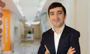DR. FƏRİD QARALOV